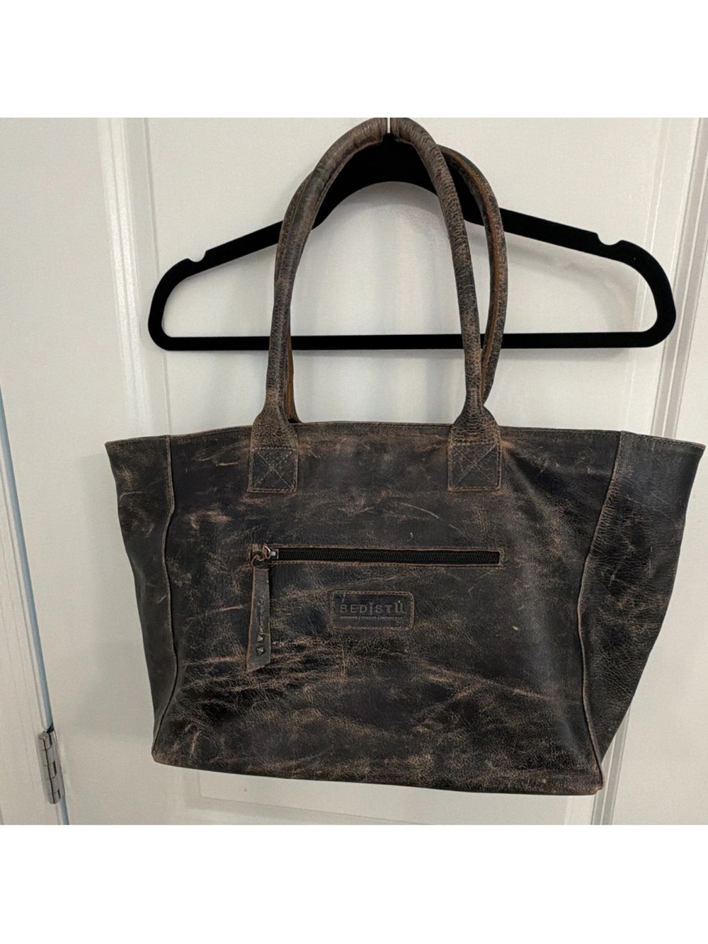 BED|STU Men's Distressed Leather Messenger Tote - Dark Brown - Picture 5 of 7